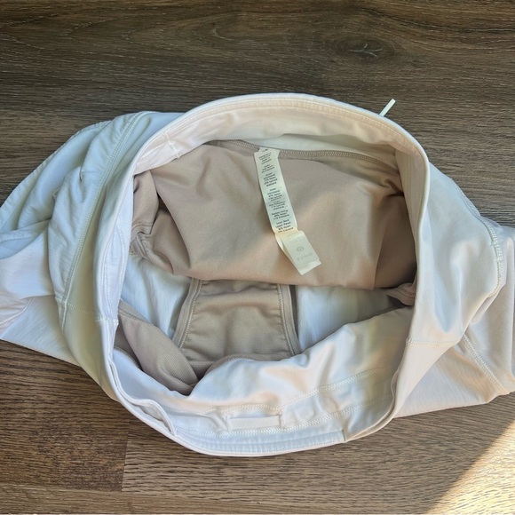 Lululemon Speed Up Short Long *4" White - Picture 7 of 9